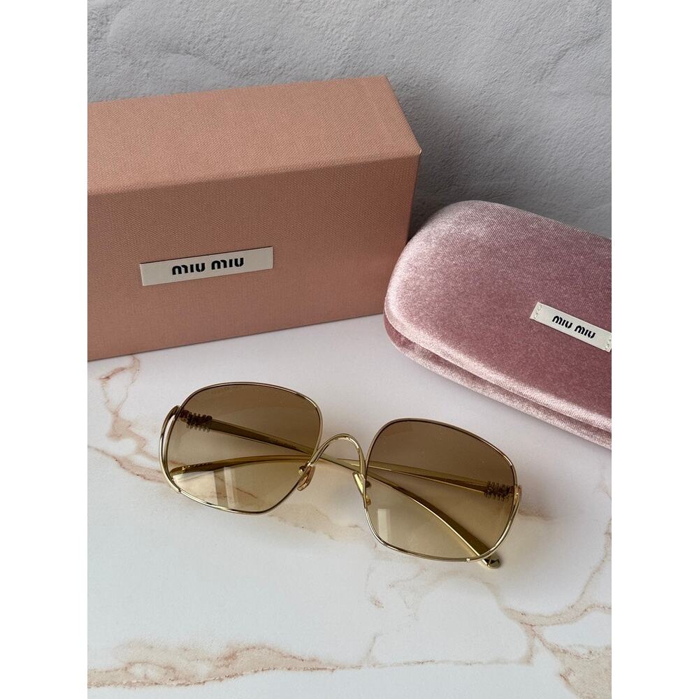 NEW Miu Miu MU A57S Oversized Sunglasses in Gold Brown $637 - Picture 2 of 7